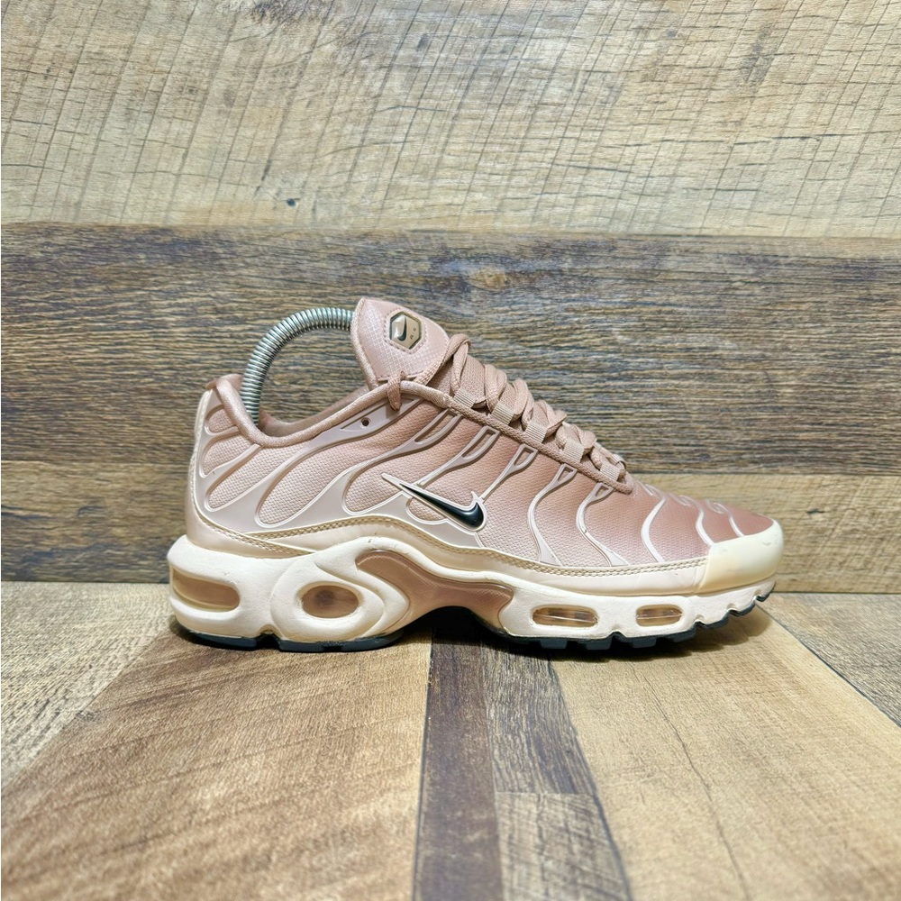 Nike Air Max Plus Athletic Sneakers ‘Guava Ice’ Women’s Size 8.5